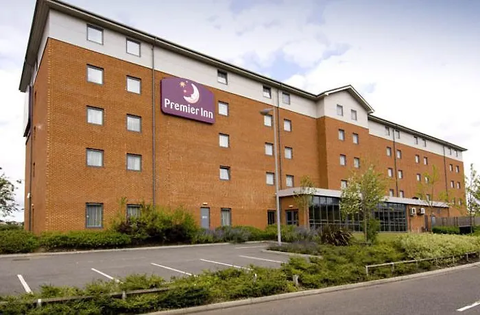 Premier Inn Castleford - Xscape, M62, Jct 32