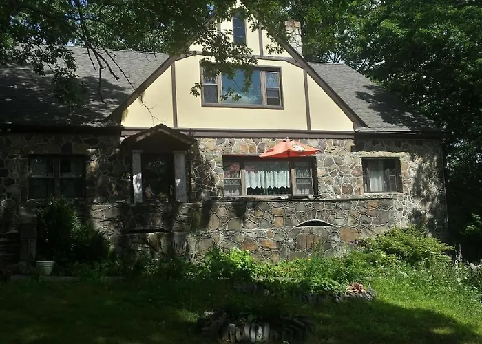 Maurrocks - A Pocono Mountains B&B Mount Pocono