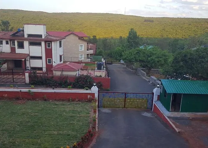 Shalini Excellency Hotel Mahabaleshwar