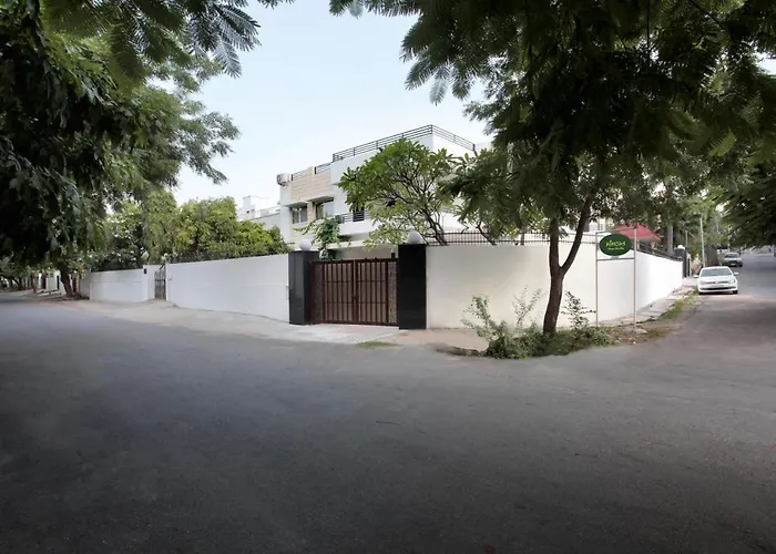 Mimosa Udaipur Bed & Breakfast