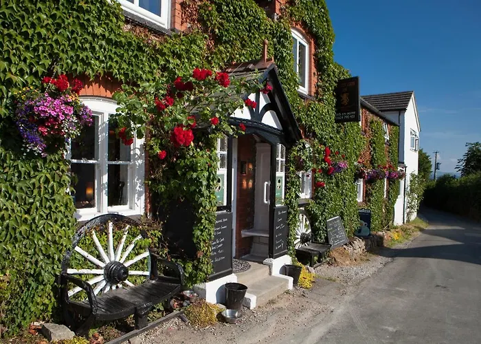 The Golden Lion Inn Denbigh