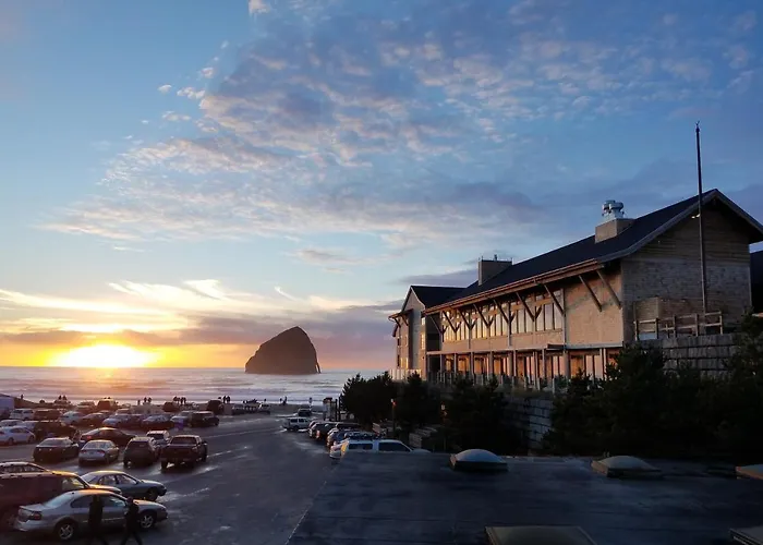 Headlands Coastal Lodge & Spa Pacific City