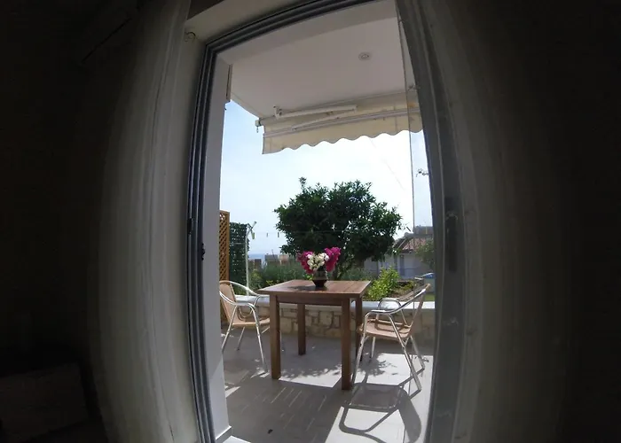 Riviera Rooms Himare