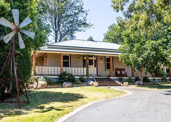 The Oaks Lilydale Accommodation
