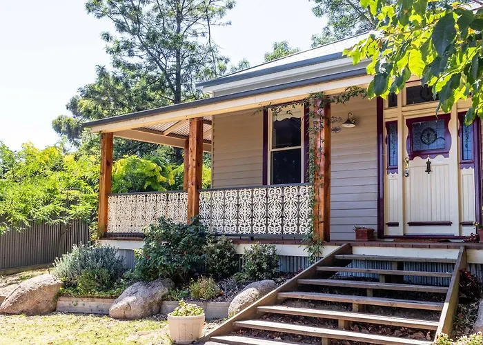 The Oaks Lilydale Accommodation