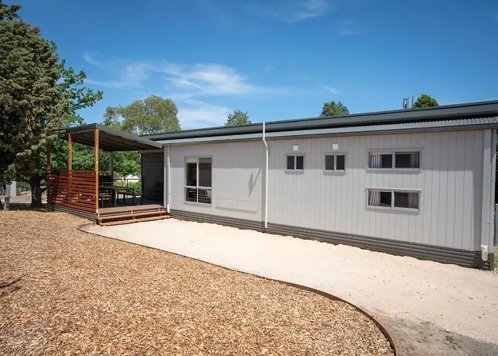 Big4 Castlemaine Gardens Hotel