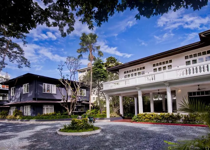 The Henry Hotel Manila Pasay