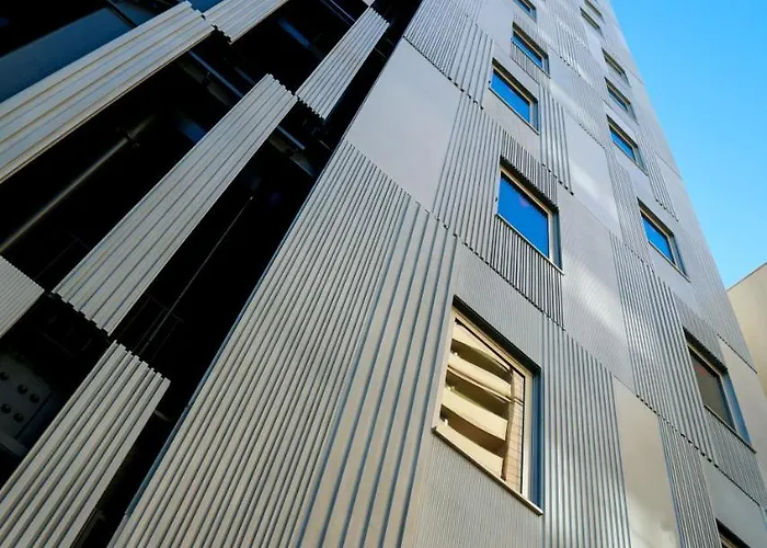 Hotel Comfact Tokyo