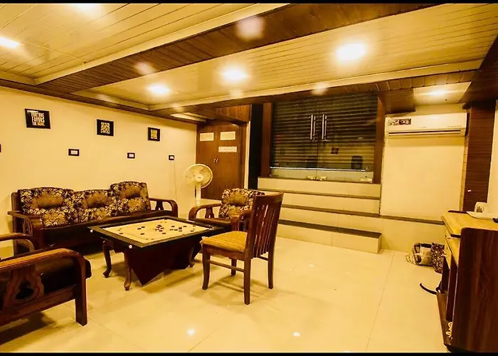 Qubestay Airport Capsule Hotel & Hostel Mumbai