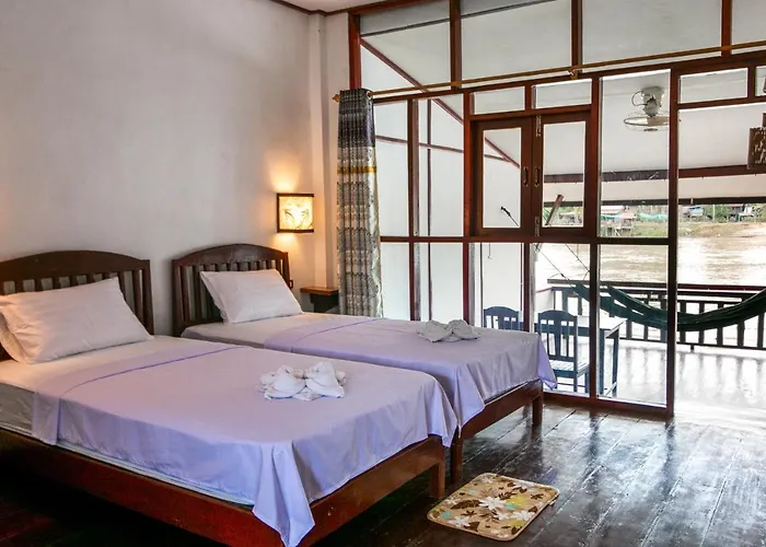 Dokchampa Guesthouse Ban Khon