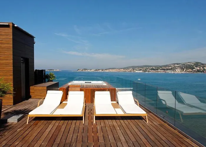 Hostellerie La Farandole Sanary-sur-Mer
