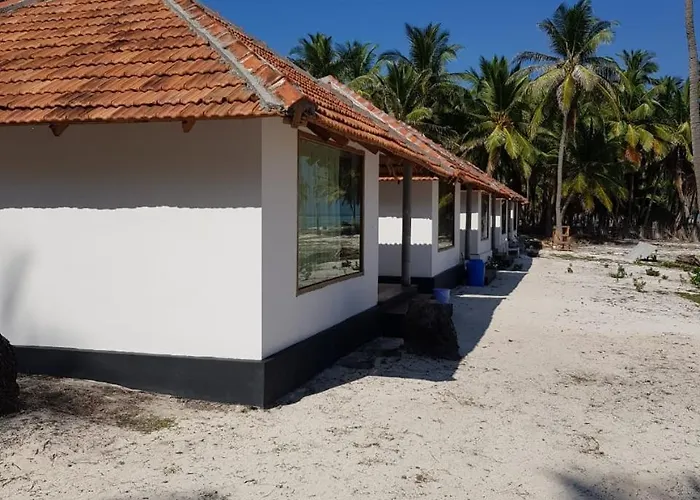 Flyzone Seashell Cottages Only For Indian Nationals With Valid Entry Permit Agatti