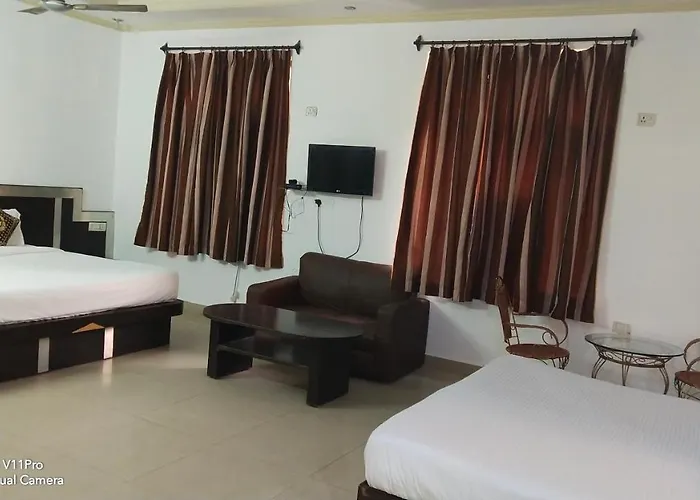 Fabhotel Prashant Palace Mysore
