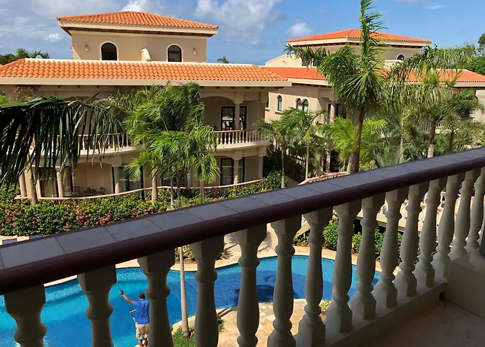 The Meridian At Lighthouse Point West Bay