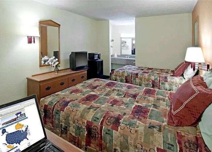 Rodeway Inn Canton I-55