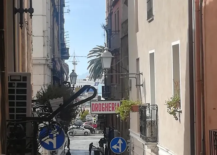 B.House Bed & Breakfast Cagliari