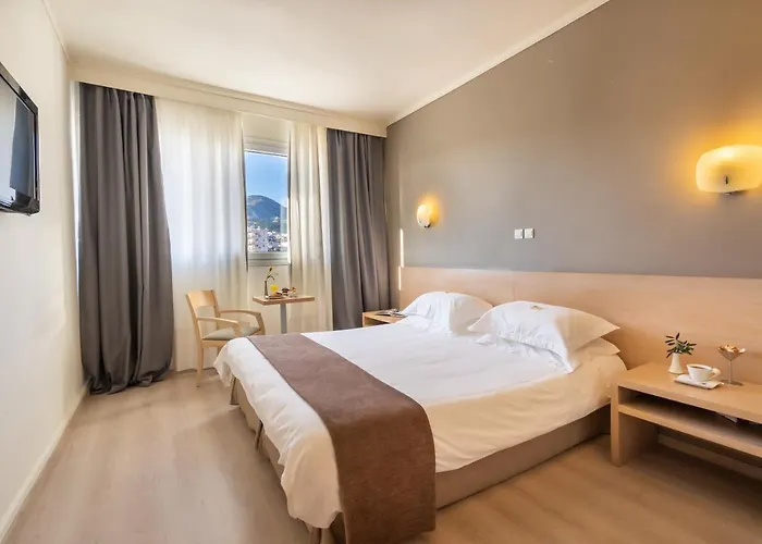 Nestos Hotel İskeçe