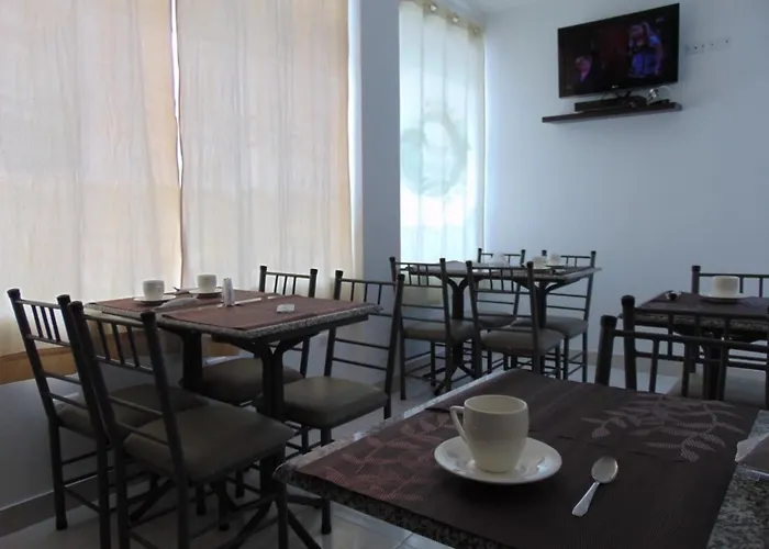 Hotel Isabella Salinas 