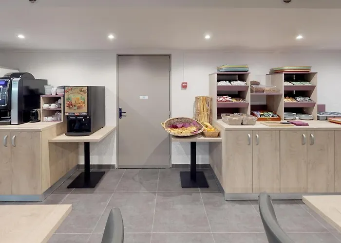 Hôtel du stade ex Kyriad Direct Lille Est Stade Pierre Mauroy Villeneuve-d'Ascq