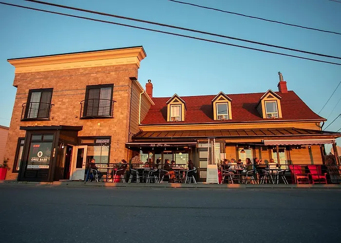 Le Littoral Bistro Gourmand Et Auberge Sainte Anne des Monts