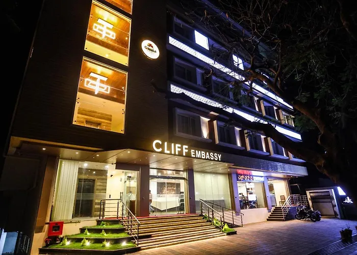 Cliff Embassy Banquet And Suites Shimoga
