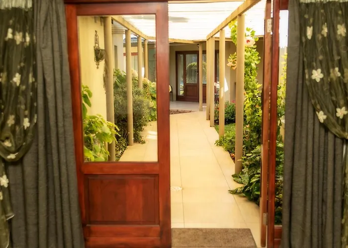 Mondior Manor Guest House Kimberley