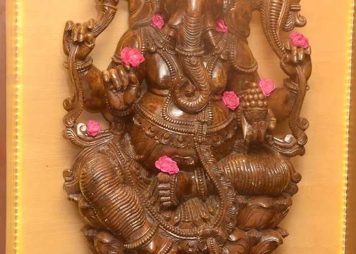 Hotel Kanakabhishegam First Hotel From The Thirukadaiyur Temple Tirukkadaiyur