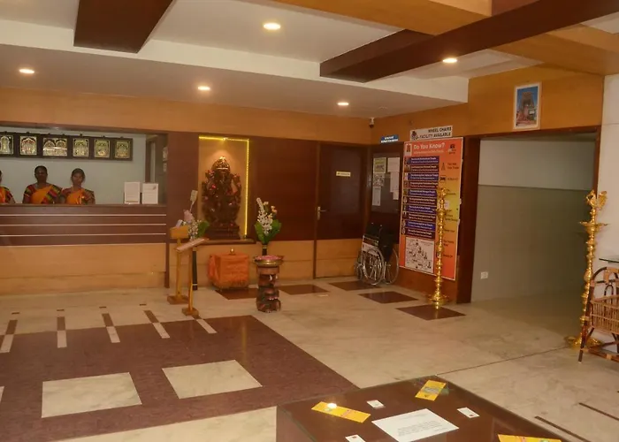 Hotel Kanakabhishegam First Hotel From The Thirukadaiyur Temple Tirukkadaiyur