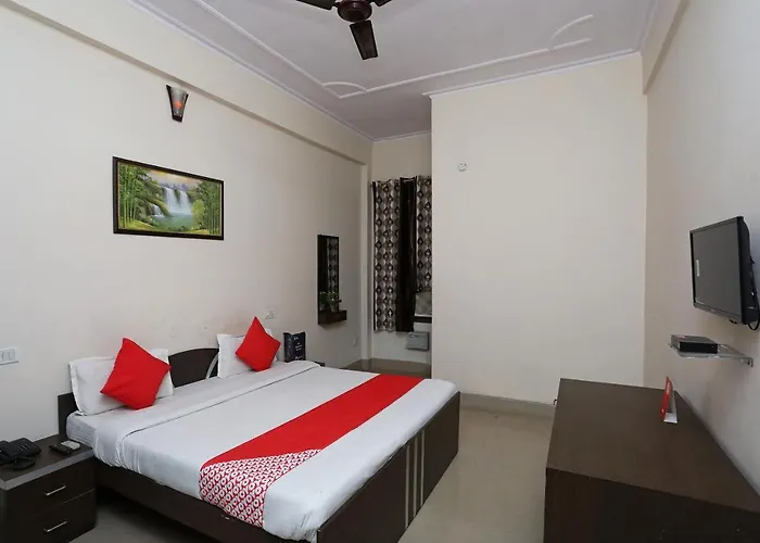 Oyo 30933 Moriya Palace Roorkee
