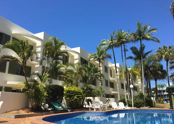 Camargue Beachfront Apartments Maroochydore