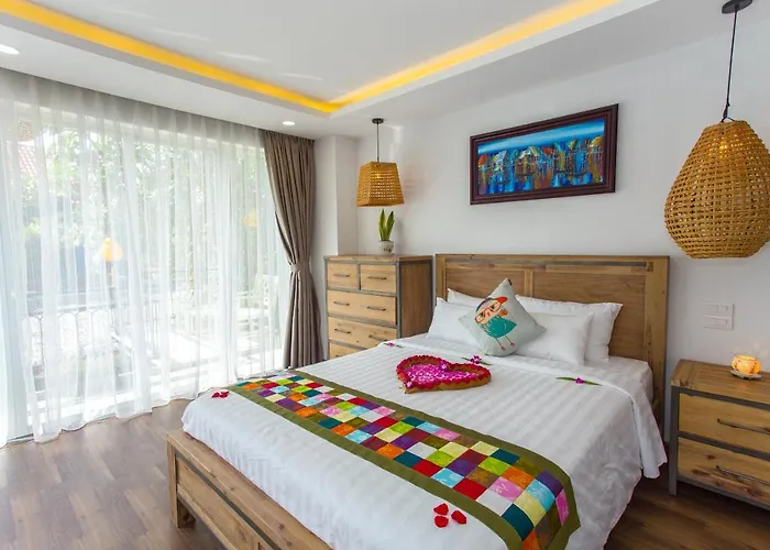 Peach House Bed & Breakfast Hoi An