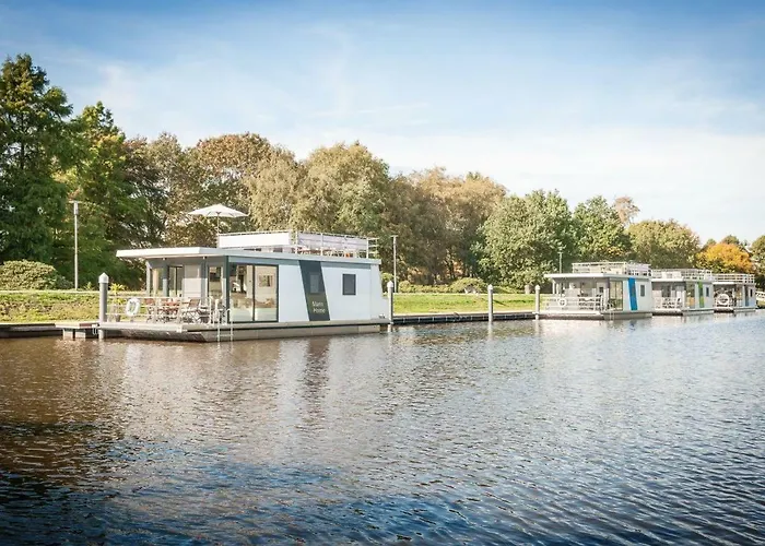 Hotel Hausboot In Bad Bederkesa