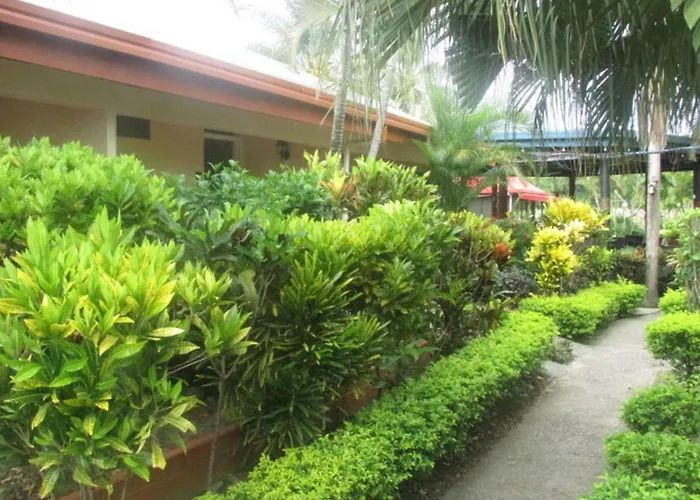 Wailoaloa Beach Resort Nadi