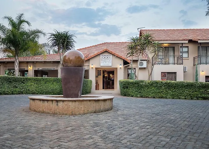 Three Oaks And An Aloe Boutique Hotel Hartbeespoort