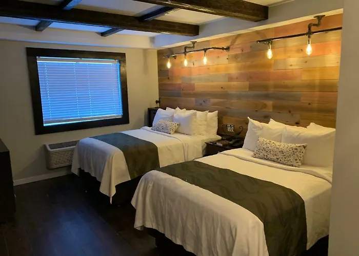 Cedar Stables Inn & Suites Sandusky