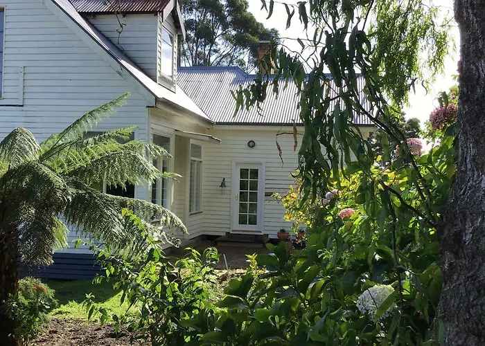 Harrison House Bed & Breakfast Strahan