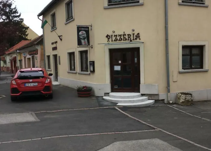 Makk Marci Panzio Bed & Breakfast Tokaj