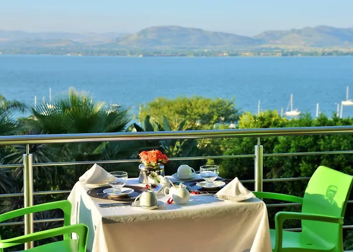 Stirling Manor Boutique Guest House Hartbeespoort