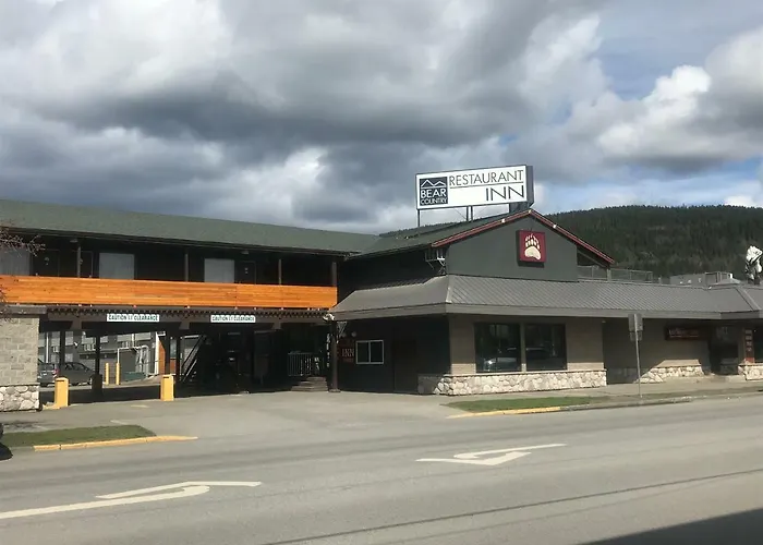 Bear Country Inn Terrace