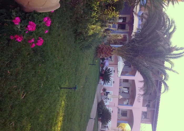 Land Of Gods Aparthotel Gythio