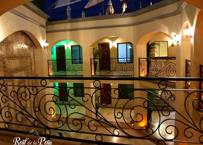 Hotel Real De La Pena Bernal