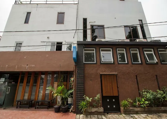 Reddoorz Syariah At Taman Bendungan Asahan Jakarta