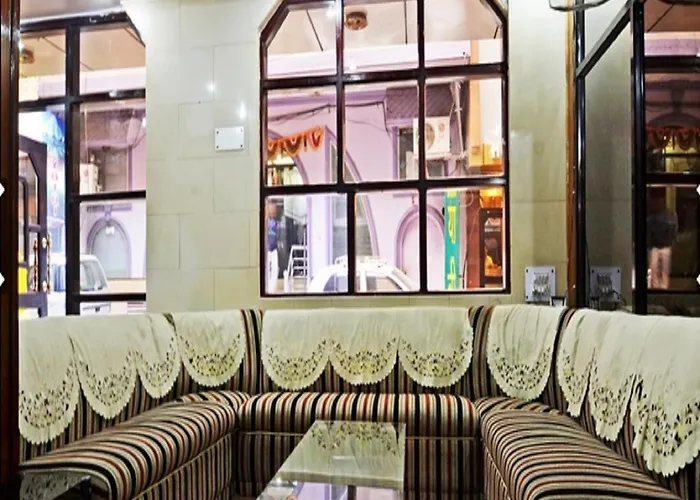 Hotel Woodland Deluxe New Delhi