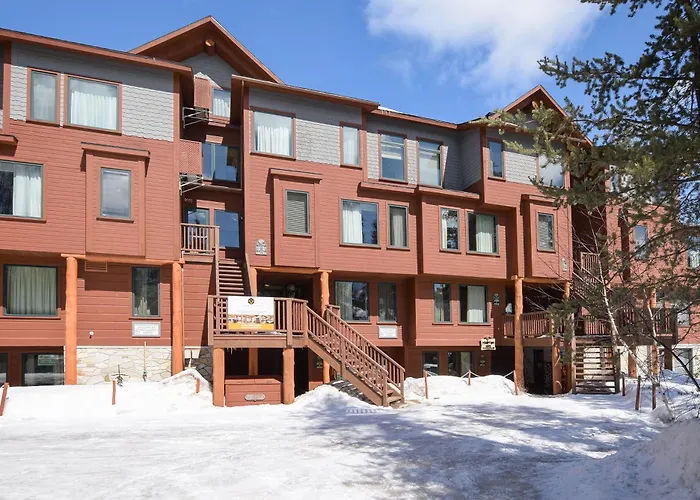 Les Condos Du Lac Taureau- Rooms & Condos Saint-Michel des Saints