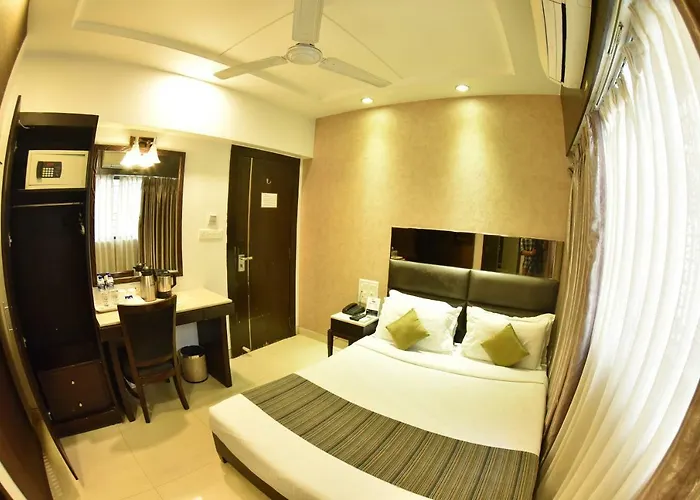 Hotel Manama Mumbai