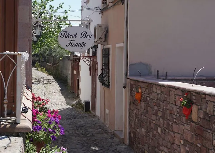 Fikretbey Konağı Otel Ayvalı