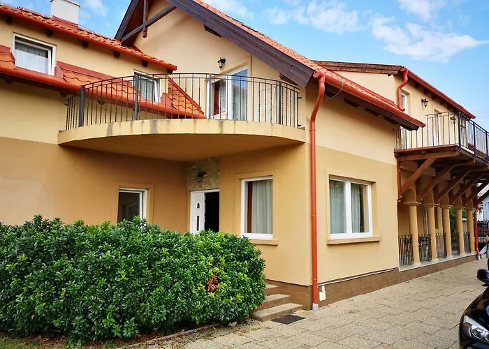 Borostyán Panzió Balatonfüred Panzió