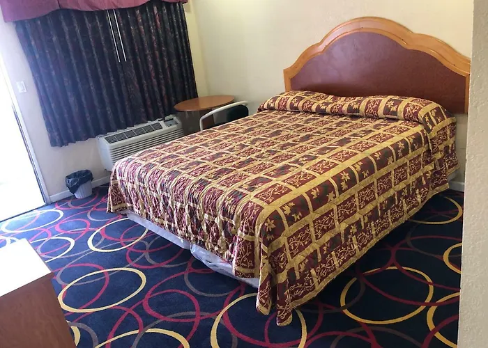 Royal Inn Compton