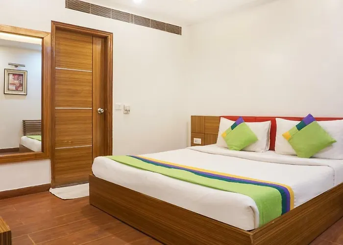 The Pearl- A Royal Residency Hotel New Delhi
