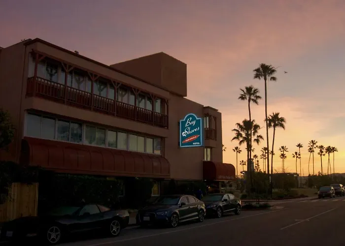 Bay Shores Peninsula Hotel Newport Beach